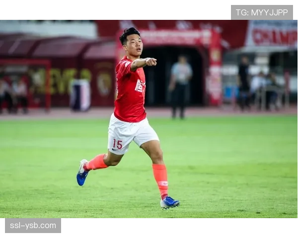 【2026年4月中超联赛·人物·动态“浙江队主力后腰张佳祺伤愈复出，将增强中场拦截硬度”